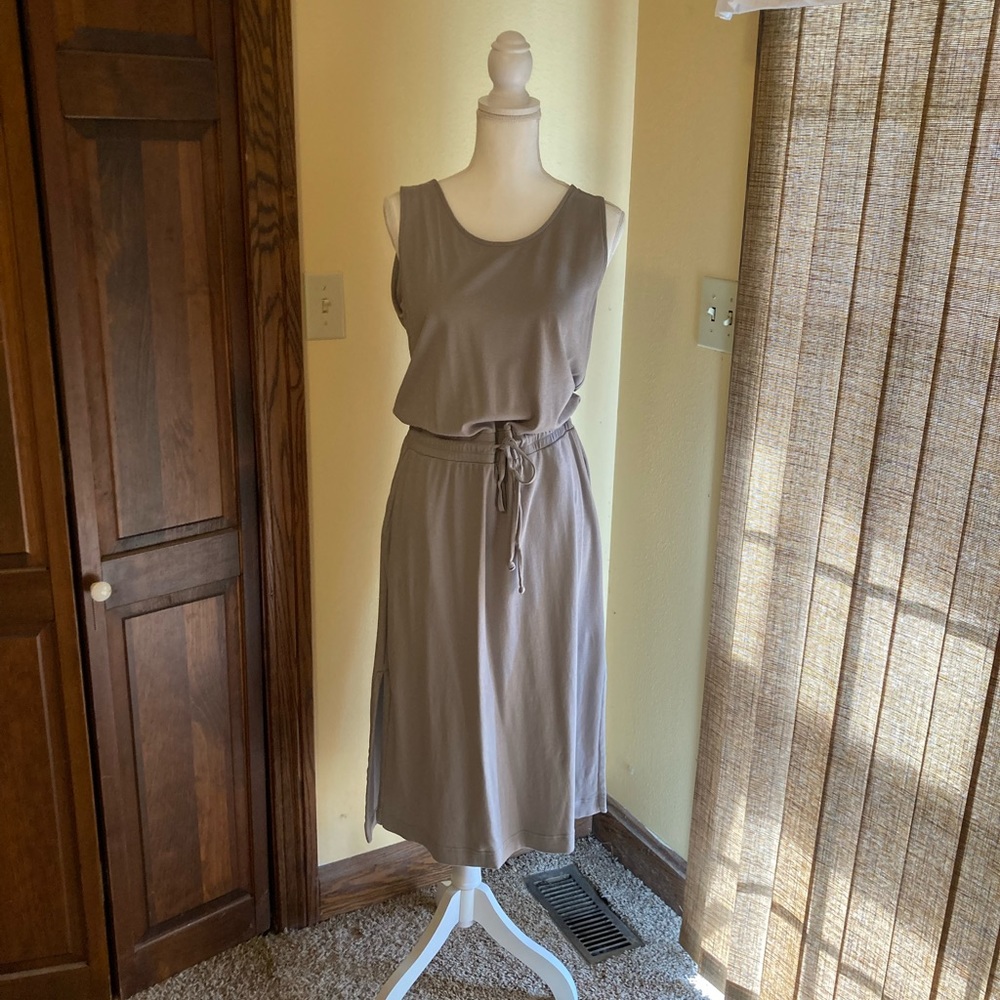 NWOT Stretch knit Talbots Haven midi dress size large gray sleeveless